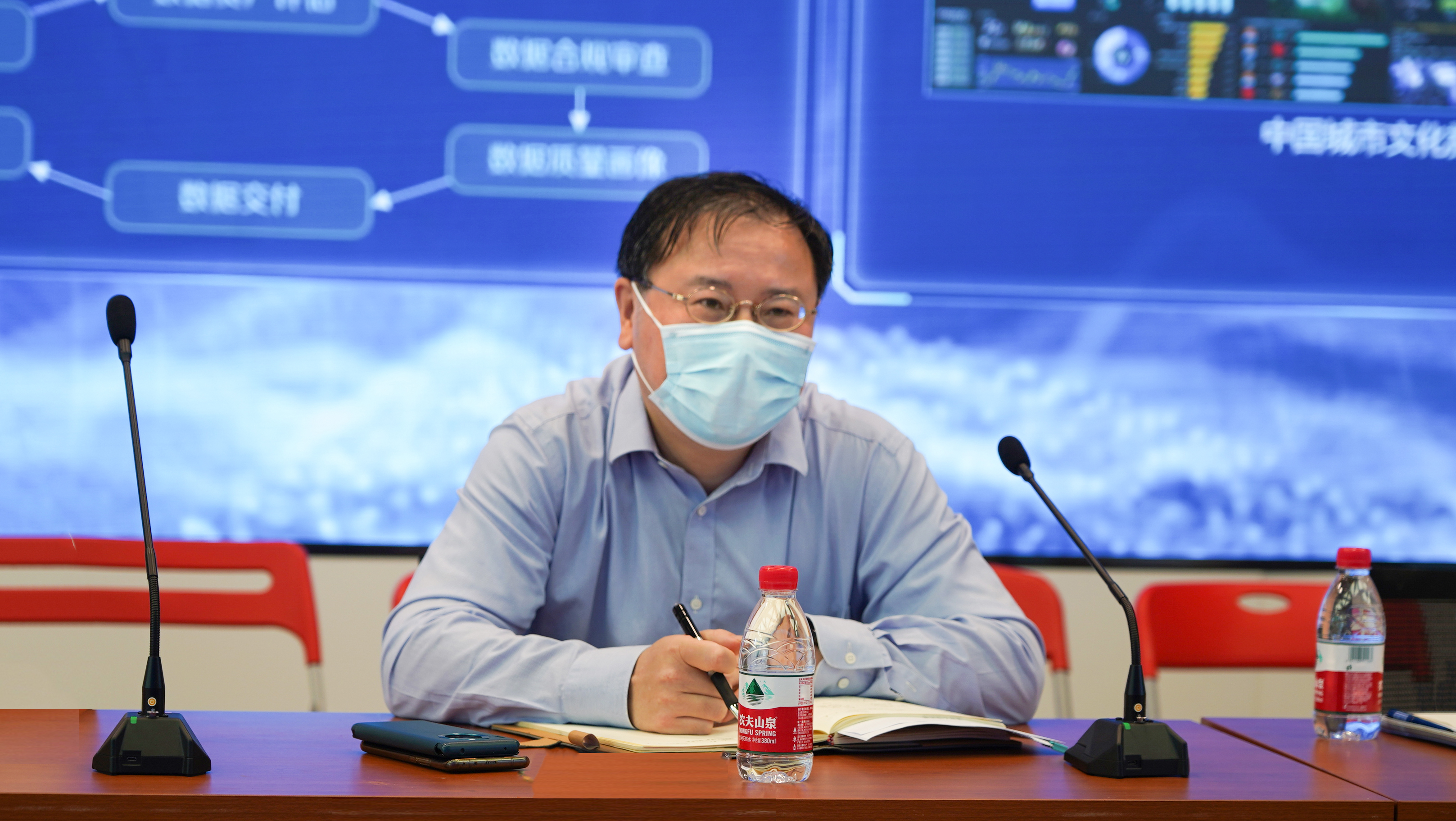 上海市浦东新区副区长吴强调研上海数据交易所